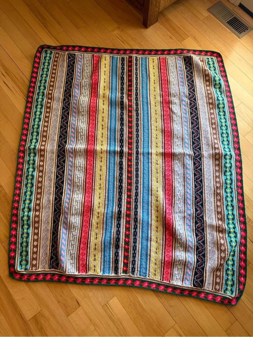 VTG Handmade Southwestern Cabin Boho Folk Art Knit Afghan Throw Blanket 51x61